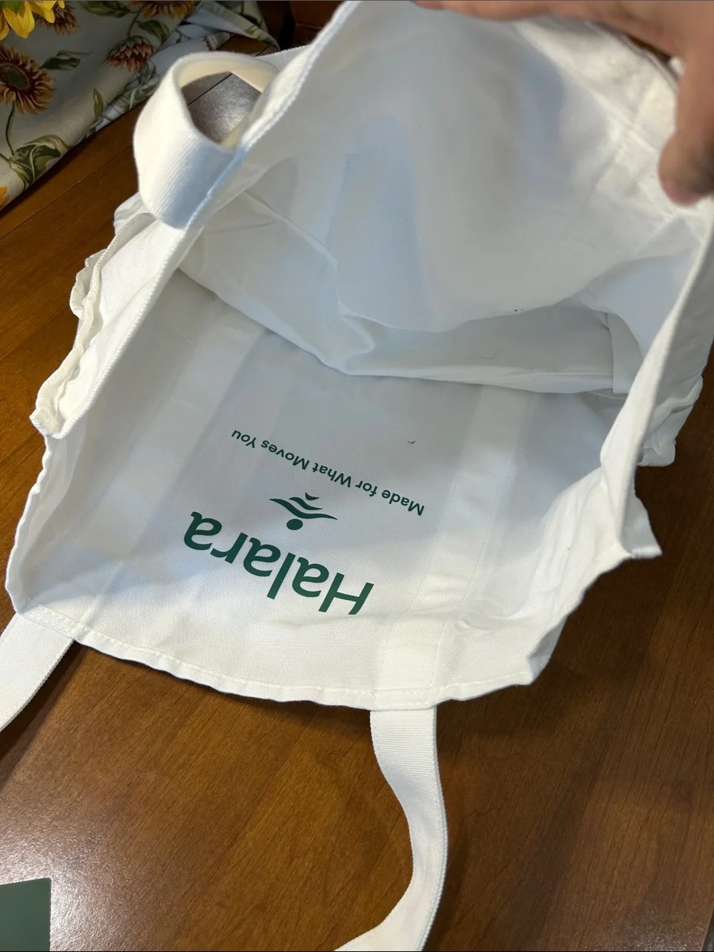 HALARA White Canvas Tote with Green Logo